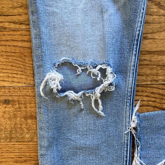 Redone Originals 90’s High Rise Crop Button Fly Destroyed Frayed Hem Jeans Sz 28 - Picture 9 of 14